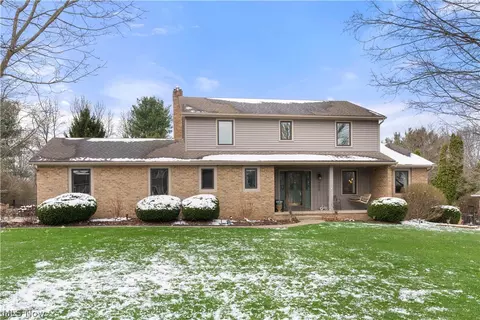 8259 Bricker Rd NW, Massillon, OH 44646