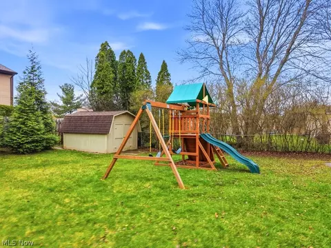 32430 N Roundhead Dr, Solon, OH 44139 photo 35