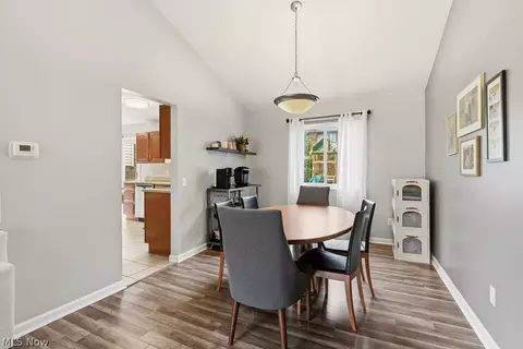 32430 N Roundhead Dr, Solon, OH 44139 photo 10