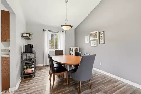 32430 N Roundhead Dr, Solon, OH 44139 photo 9
