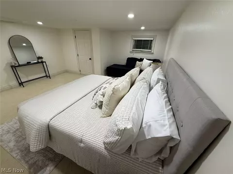 Bedroom - 309 High Blf, Aurora, OH 44202 photo 8 of 8