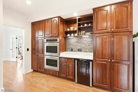 Kitchen - 309 High Blf, Aurora, OH 44202 photo 5 of 5