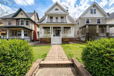 1305 W 114th St, Cleveland, OH 44102
