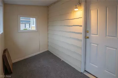 Entry Way - 81 E Dalton St, Akron, OH 44310 photo 7 of 7