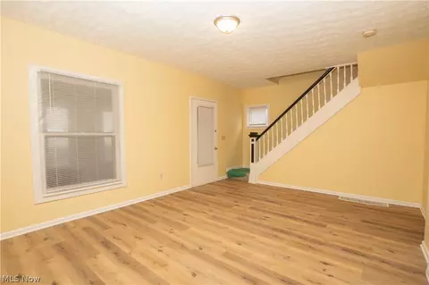Living - 81 E Dalton St, Akron, OH 44310 photo 2 of 3