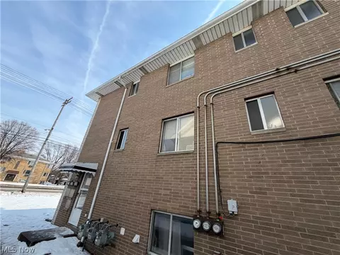 6448 Ridge Rd, Parma, OH 44129 photo 4