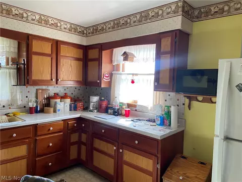 5671 E State Rd, Newcomerstown, OH 43832 photo 16