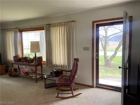 5671 E State Rd, Newcomerstown, OH 43832 photo 6