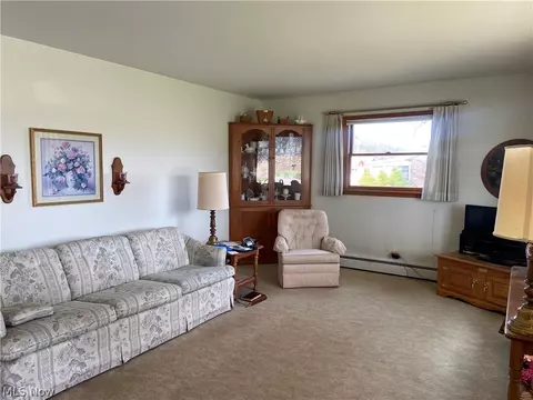 5671 E State Rd, Newcomerstown, OH 43832 photo 5