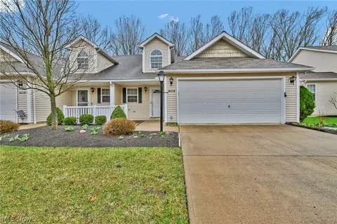 7596 Willow Woods Dr, North Olmsted, OH 44070