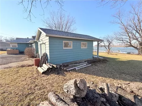 Exterior - 7631 E Downend Dr, Lakeside Marblehead, OH 43440 photo 11 of 14