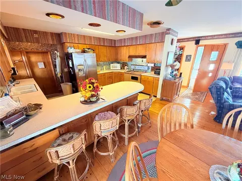 Kitchen - 7631 E Downend Dr, Lakeside Marblehead, OH 43440 photo 1 of 2