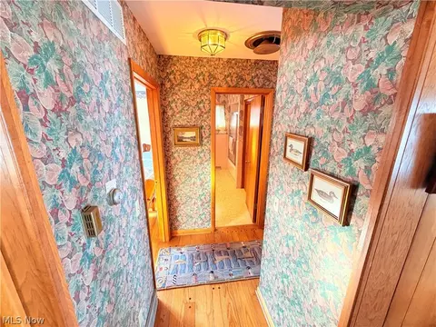 Entry Way - 7631 E Downend Dr, Lakeside Marblehead, OH 43440 photo 1 of 1