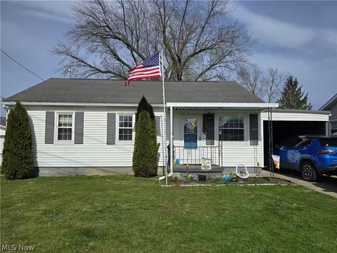 4815 4th Ave, Parkersburg, WV 26101