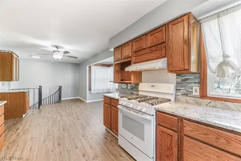 Kitchen - 85 Maple Dr, Hudson, OH 44236 photo 1 of 2