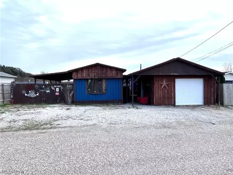 55 Thorn St, Parkersburg, WV 26101