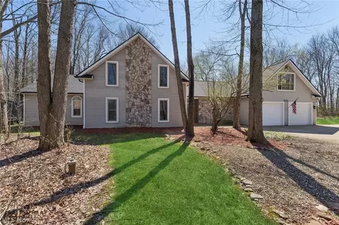 678 Wall Rd, Wadsworth, OH 44281