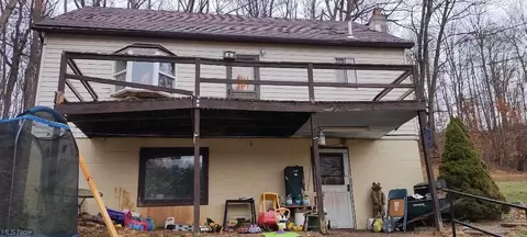 25948 Oxford Rd, Quaker City, OH 43773