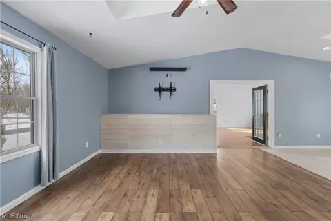 4885 Will Dr, New Franklin, OH 44319 photo 6