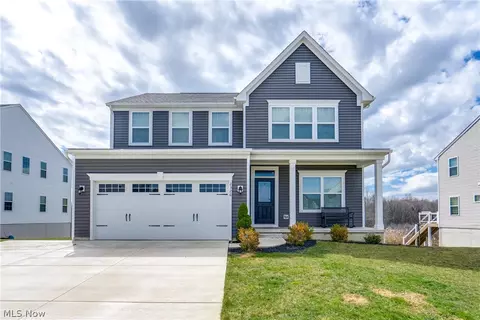 2326 Orchard Cir, Ravenna, OH 44266