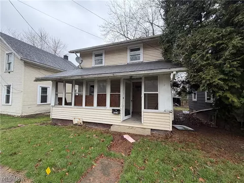 1534 Gross Ave NE, Canton, OH 44705