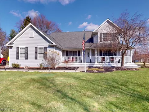 6645 Harborside Lndg, Mentor, OH 44060