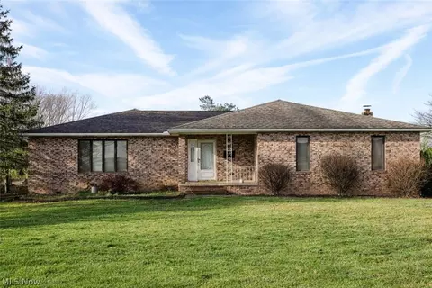 8920 York Rd, North Royalton, OH 44133