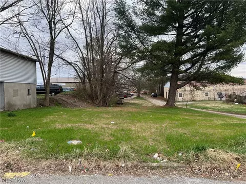 610 Stephenson Ave, Parkersburg, WV 26101