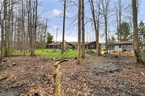 Exterior - 2960 Millgate Dr, Willoughby Hills, OH 44094 photo 7 of 11