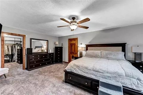 Bedroom - 2960 Millgate Dr, Willoughby Hills, OH 44094 photo 2 of 5