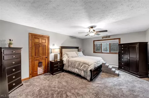 Bedroom - 2960 Millgate Dr, Willoughby Hills, OH 44094 photo 1 of 5
