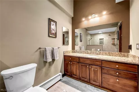 Bath - 2960 Millgate Dr, Willoughby Hills, OH 44094 photo 1 of 4