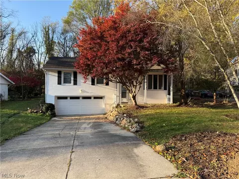 7429 Sylvan Dr, Kent, OH 44240