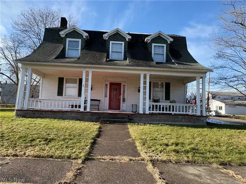 119 N 121 N Paul St, Woodsfield, OH 43793