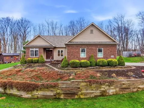 4293 Legend Rd NW, Minerva, OH 44657