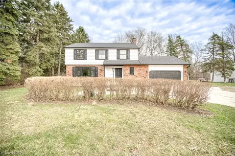 30825 Miller Ave, Willoughby Hills, OH 44092
