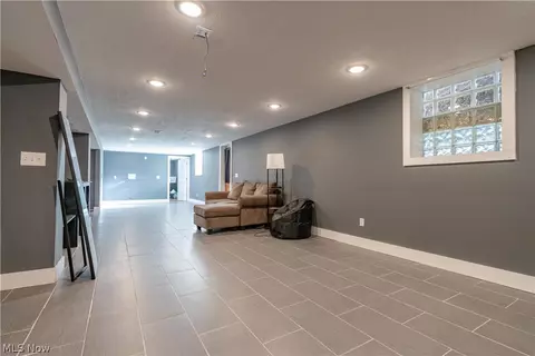 6116 Melody Rd NE, Canton, OH 44721 photo 23