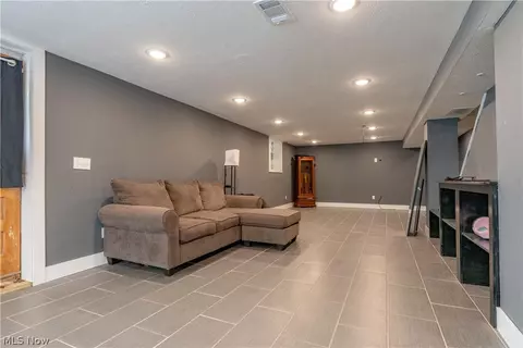 6116 Melody Rd NE, Canton, OH 44721 photo 24