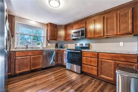 6116 Melody Rd NE, Canton, OH 44721 photo 11