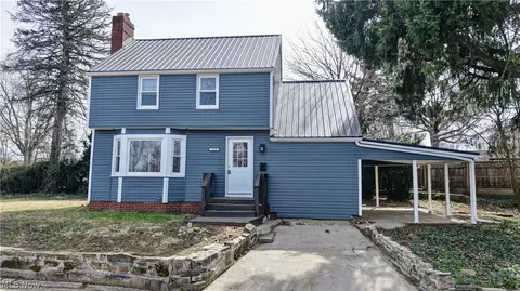 1406 22nd St NW, Canton, OH 44709