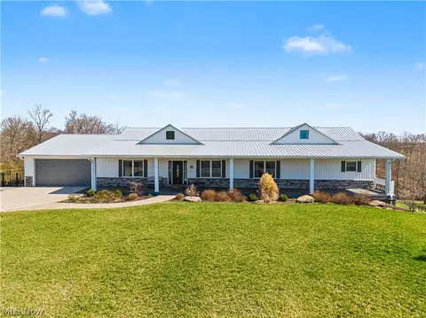 109 Clare Kennedy Dr, Marietta, OH 45750