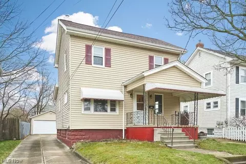 1153 Lily St, Akron, OH 44301