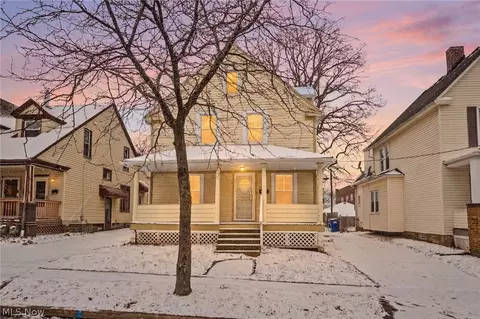 1474 Winchester Ave, Lakewood, OH 44107