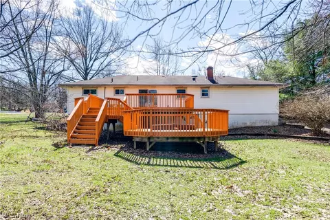 Exterior - 28755 Chardon Rd, Willoughby Hills, OH 44092 photo 2 of 7