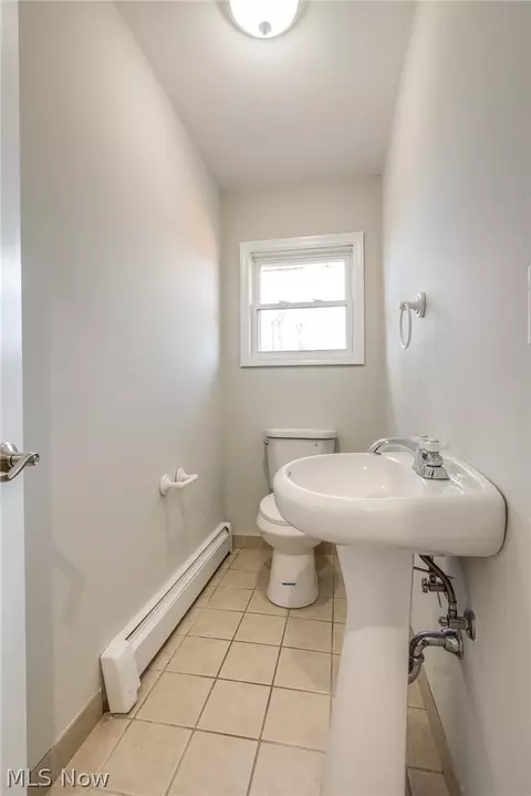 Bath - 28755 Chardon Rd, Willoughby Hills, OH 44092 photo 3 of 4