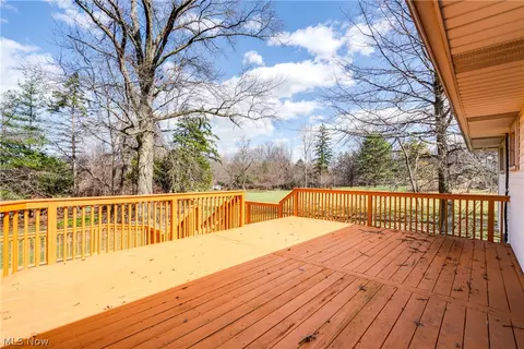 Exterior - 28755 Chardon Rd, Willoughby Hills, OH 44092 photo 4 of 7