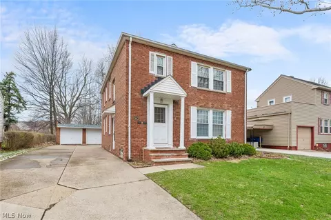 942 E 236th St, Euclid, OH 44123 photo 22