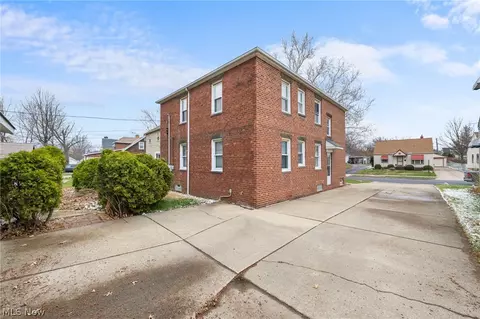 942 E 236th St, Euclid, OH 44123 photo 18
