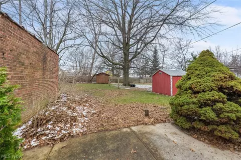 942 E 236th St, Euclid, OH 44123 photo 19
