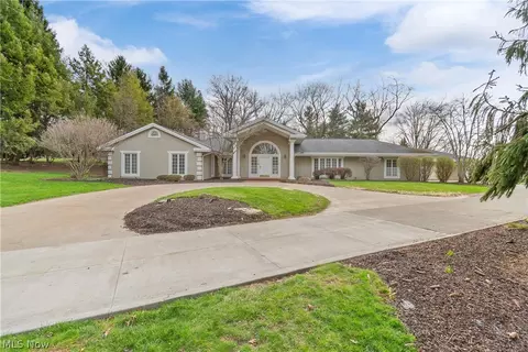 2520 Glenmont Rd NW, Canton, OH 44708